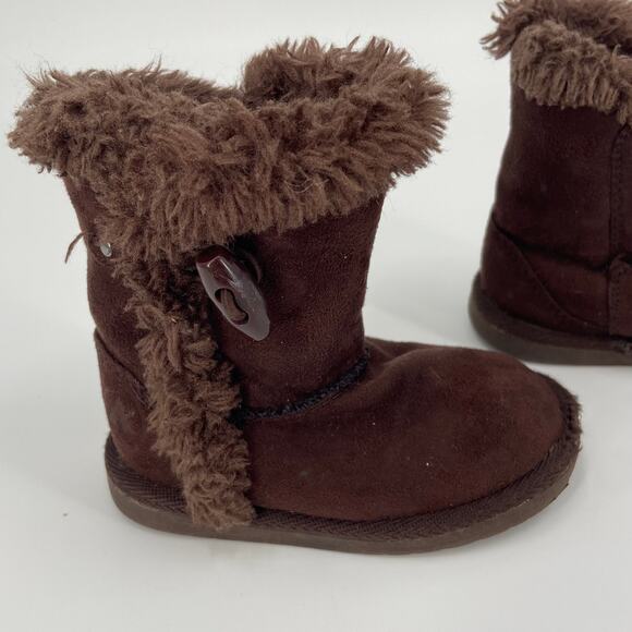 Size 5 Air Walk Baby Boots - Picture 3 of 9